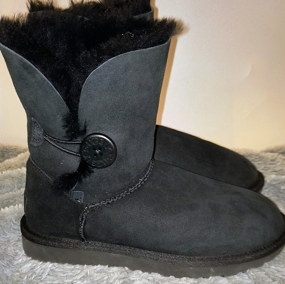 UGG Bailey Button Boots - Picture 1 of 6